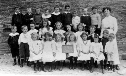 Miss Arthur with Class 1911